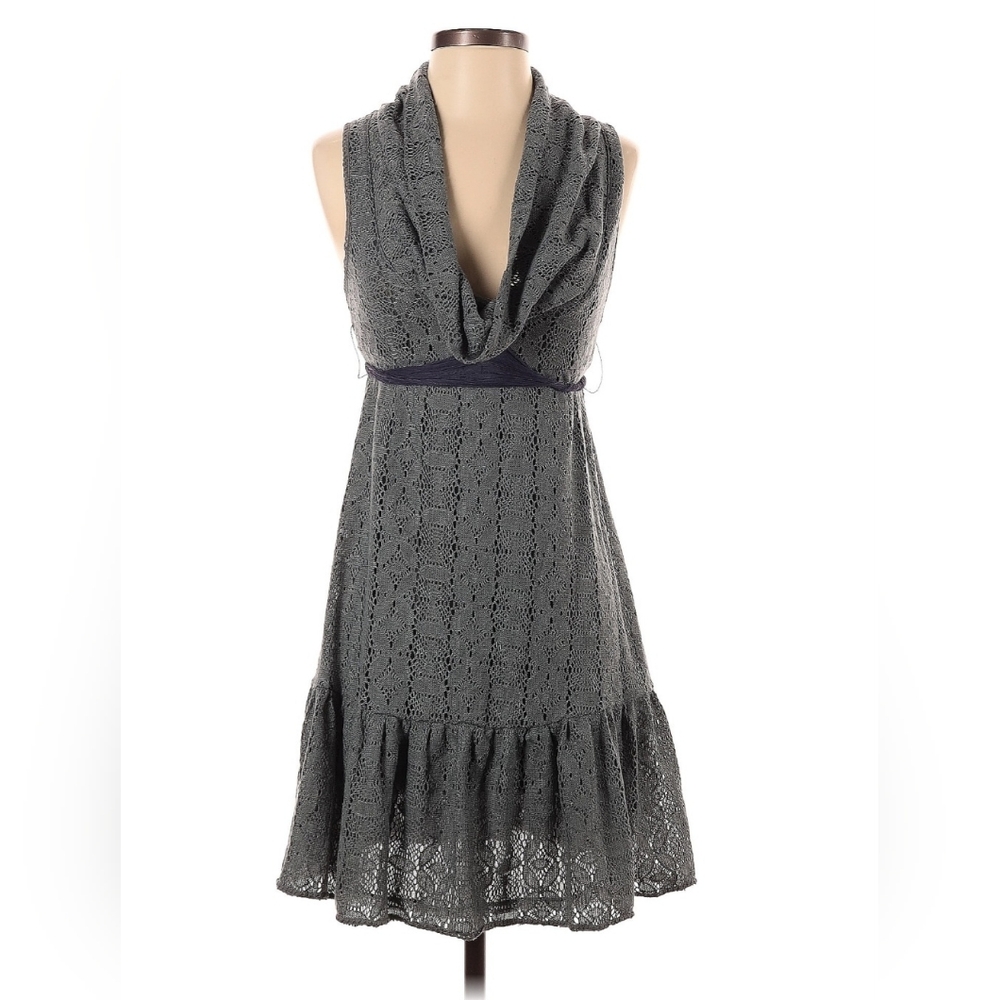 🔥🍍 Free People Cowl neckline sleeveless knited dress, gray, size 4